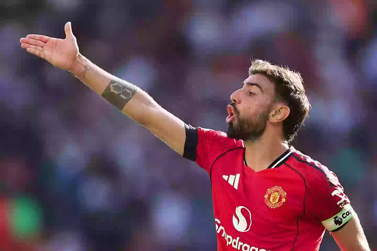 Fernandes was linked with the Saudi Pro League earlier in the transfer window. (Image: Simon Stacpoole/Offside/Offside via Getty Images)