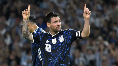 Lionel Messi in Navy Blue Jersey against Jordan Match (Image: X) Cabala or FIFA rules? Why Messi